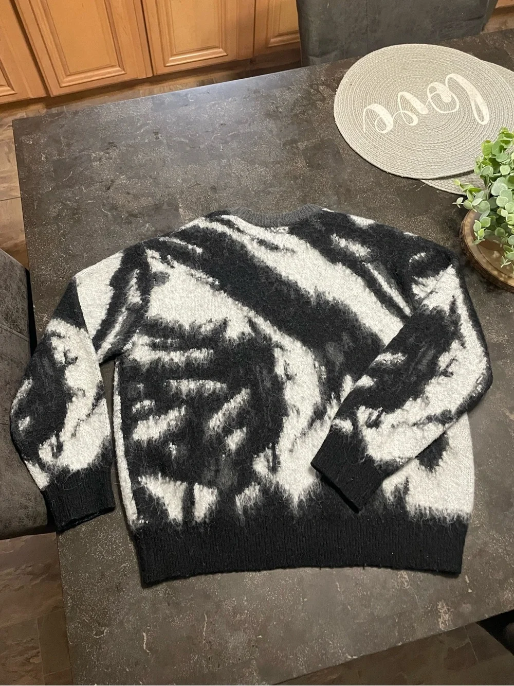 Zara Mens Brushed Textured Abstract Jacquard Sweater - Size M - Picture 2 of 8